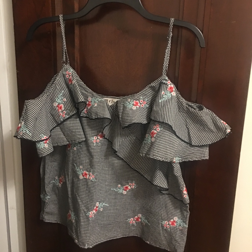 Cold shoulder top